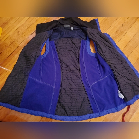 Athleta "Sprinter" lightweight vest. Blue/Purple. Size S. Polyester. - Picture 5 of 11